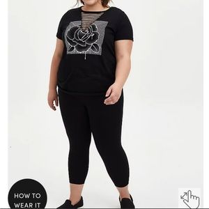 Torrid Black Premium Cropped Leggings Size 1X Capri Smoothing waistband